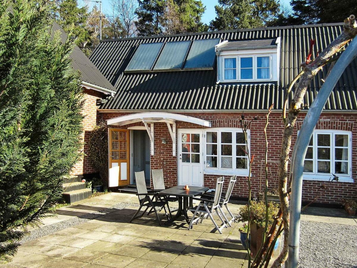 4 Person Holiday Home In Nex Langedeby 외부 사진