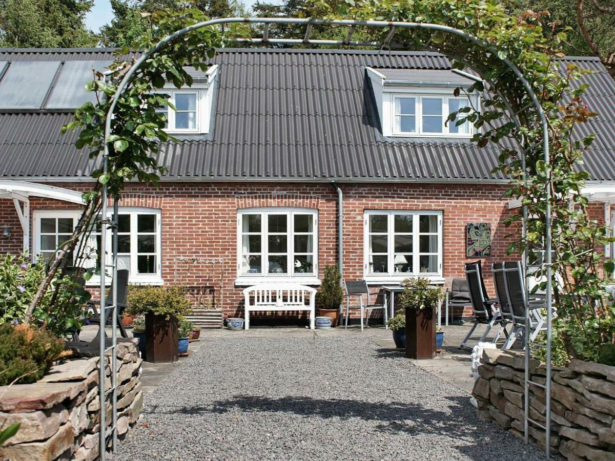 4 Person Holiday Home In Nex Langedeby 외부 사진